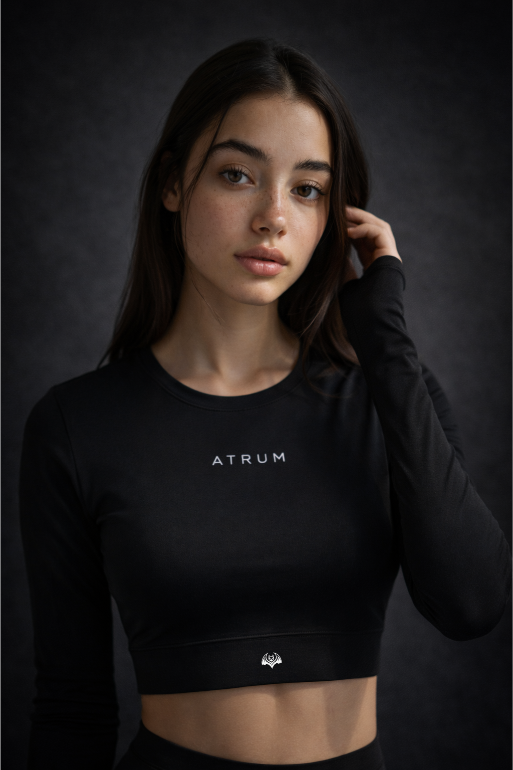 Women's Vigoris Long Sleeve Crop Top | ATRUM