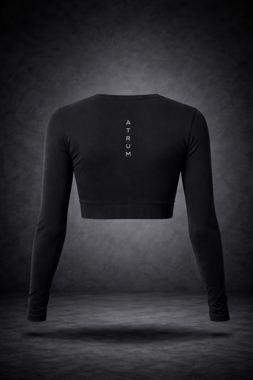 Women's Vigoris Long Sleeve Crop Top | ATRUM